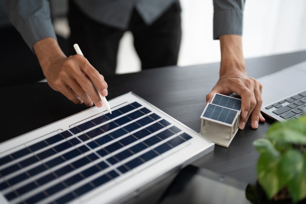 屋外に蓄電池を置くメリット・デメリット