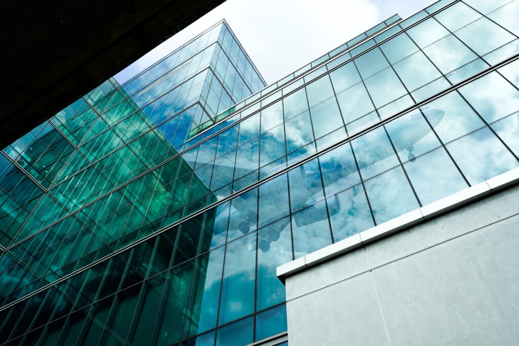 2. 電気事業法：規模に応じた届出・登録義務